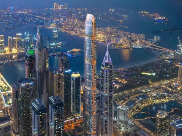 dubai-skyline-in-night-with-highrise-buildings